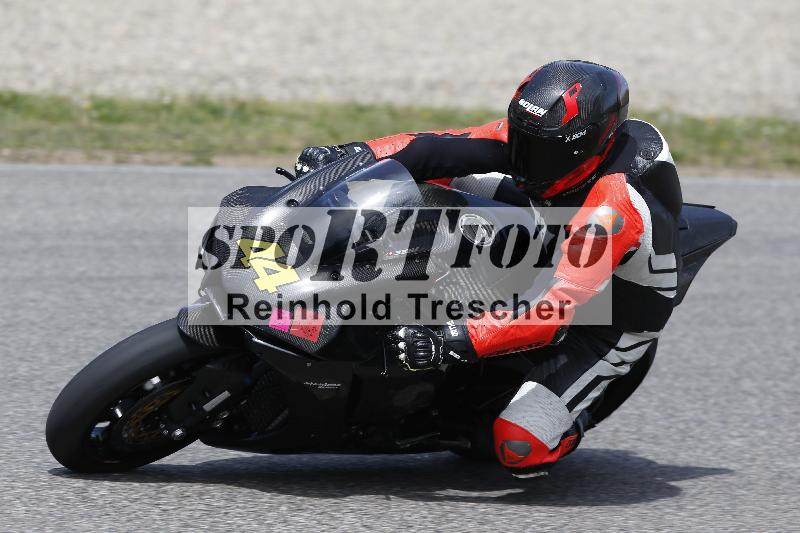 /08 17.04.2026  TZ Motorsport ADR/Gruppe rot/44